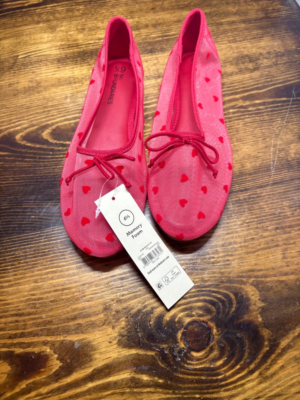 No Boundaries Red Mesh Heart Flats Size 6.5
